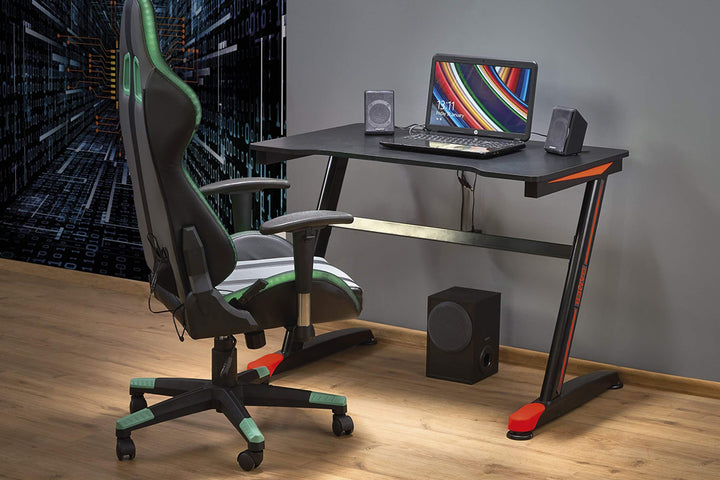 Darbo stalas Gamer interjere