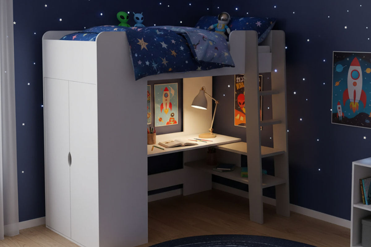 dviaukste lova space interjere