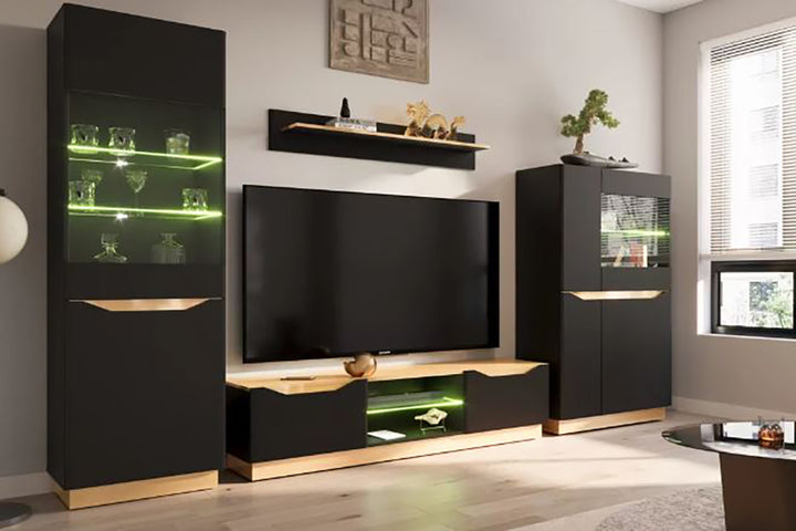 juoda sekcija tv zonai venture black 