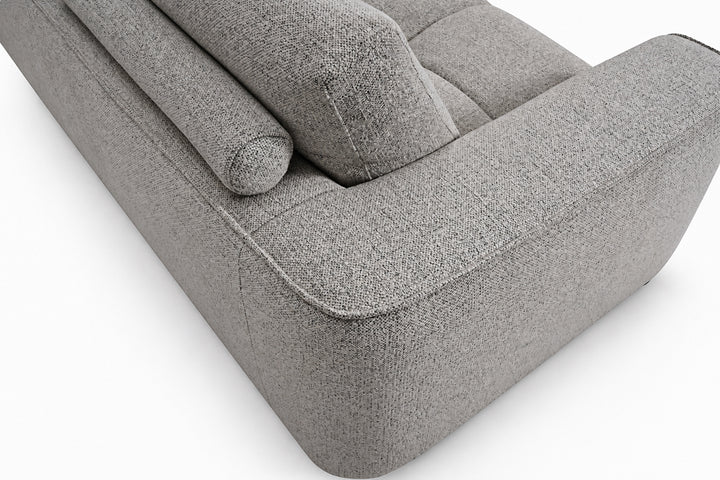 sviesiai pilka sofa lora 2s