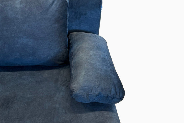 sofa lova toni gyva nuotrauka