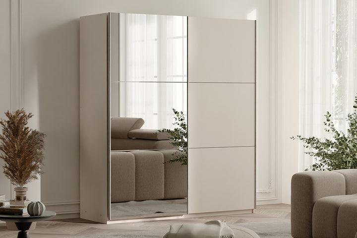 spinta ilara lux interjere